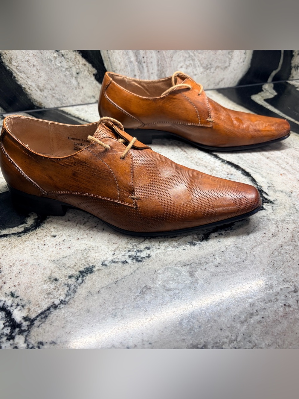 Fratelli Select Burnished Cognac Leather Derby Oxfords 9.5 | Hand-Finished Shoes